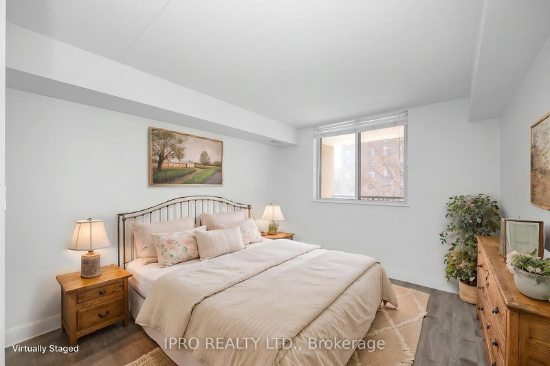 211 - 3499 Upper Middle Rd, Burlington, L7M 4M7 | Image 3
