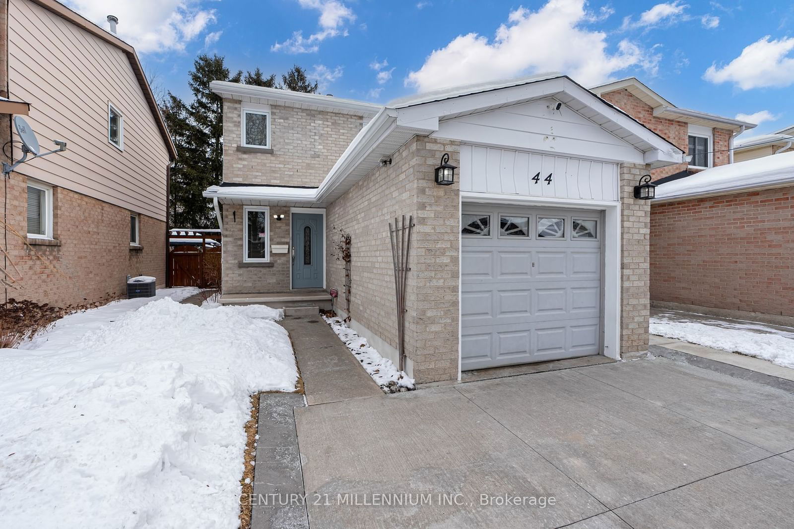 Detached House sold at 44 Talbot Street, Brampton, Downtown Brampton, L6X 2P5 - MLS: W11970119