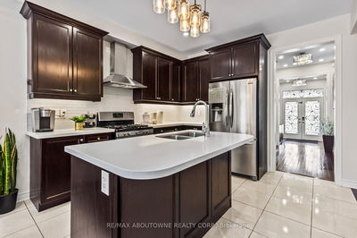339 Sixteen Mile Dr, Oakville - Glenorchy image-0-4