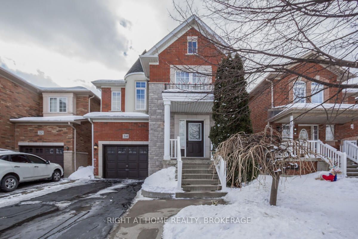 Detached House for sale at 34 Penbridge Circle, Brampton, Fletcher's Meadow, L7A 2P9 - MLS: W11970202