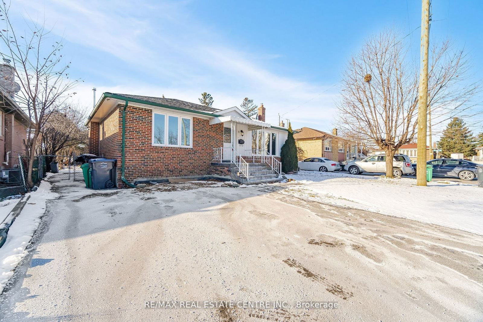 Detached House for sale at 35 Edgemont Drive, Brampton, Brampton North, L6V 1K9 - MLS: W11970326