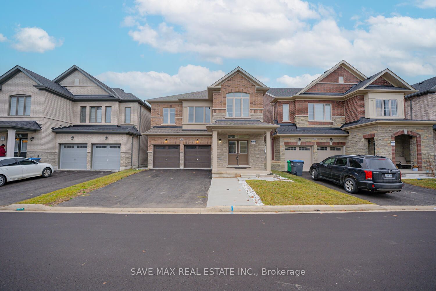 Detached House for sale at 46 Eastman Drive, Brampton, Credit Valley, L6X 5S5 - MLS: W11970404