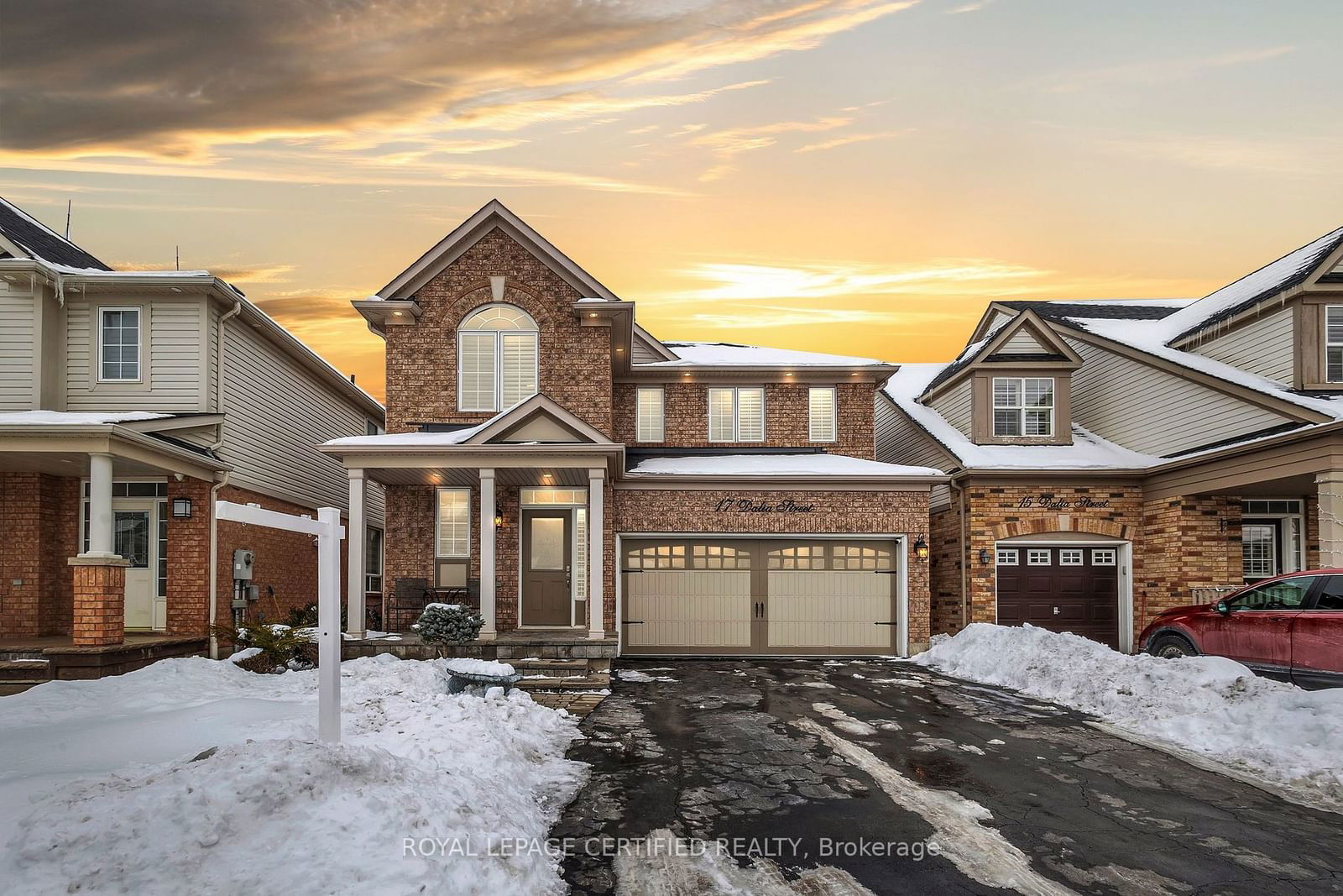 Detached House for sale at 17 Dalia Street, Brampton, Credit Valley, L6X 0L7 - MLS: W11970777