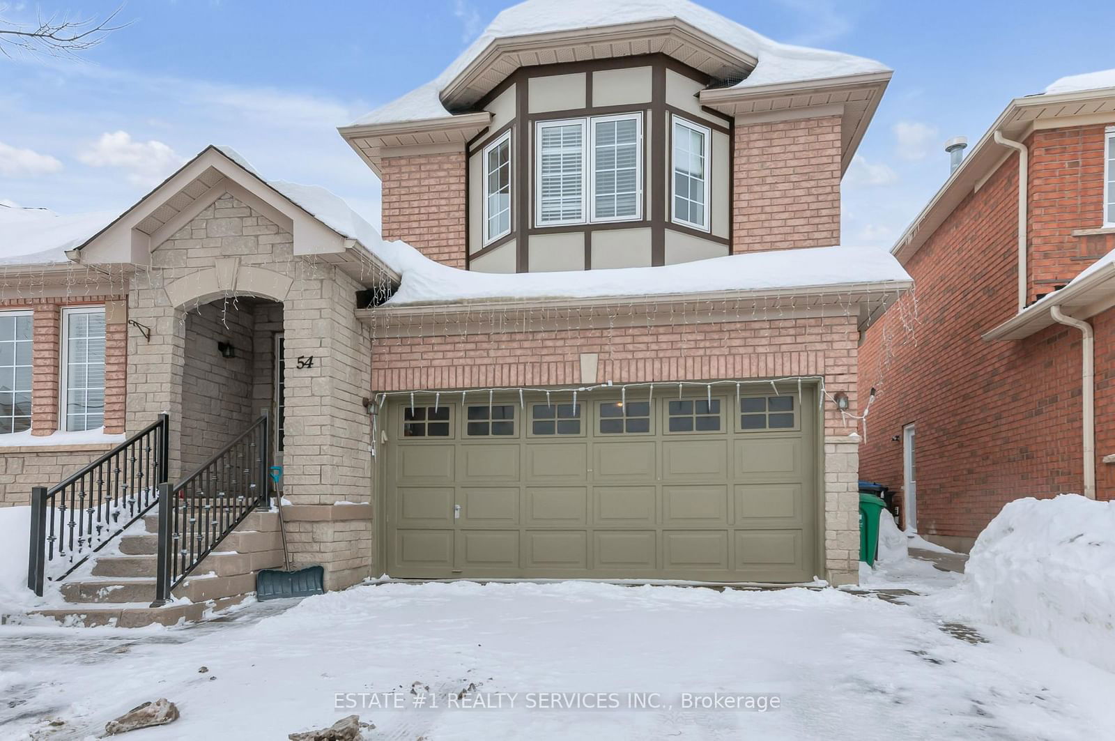 Detached House for sale at 54 Woodvalley Drive, Brampton, Fletcher's Meadow, L7A 1Z3 - MLS: W11970799