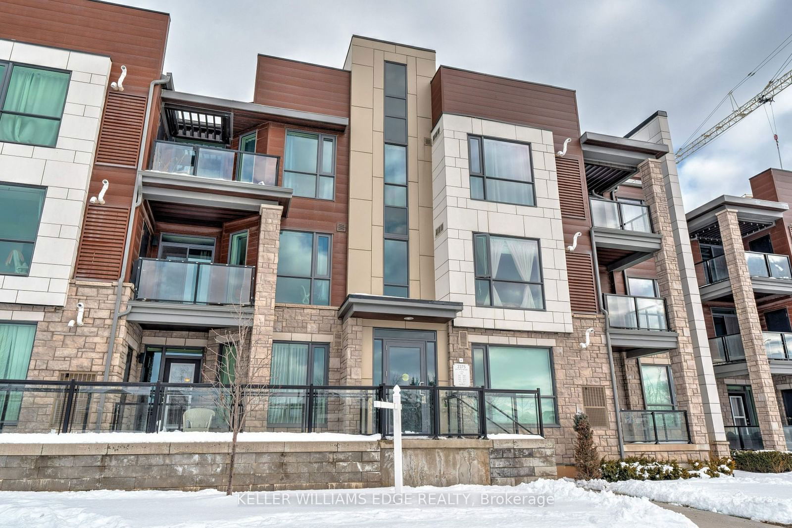 Townhouse for sale at 311-2375 Bronte Road, Oakville, West Oak Trails, L6M 1P5 - MLS: W11970866