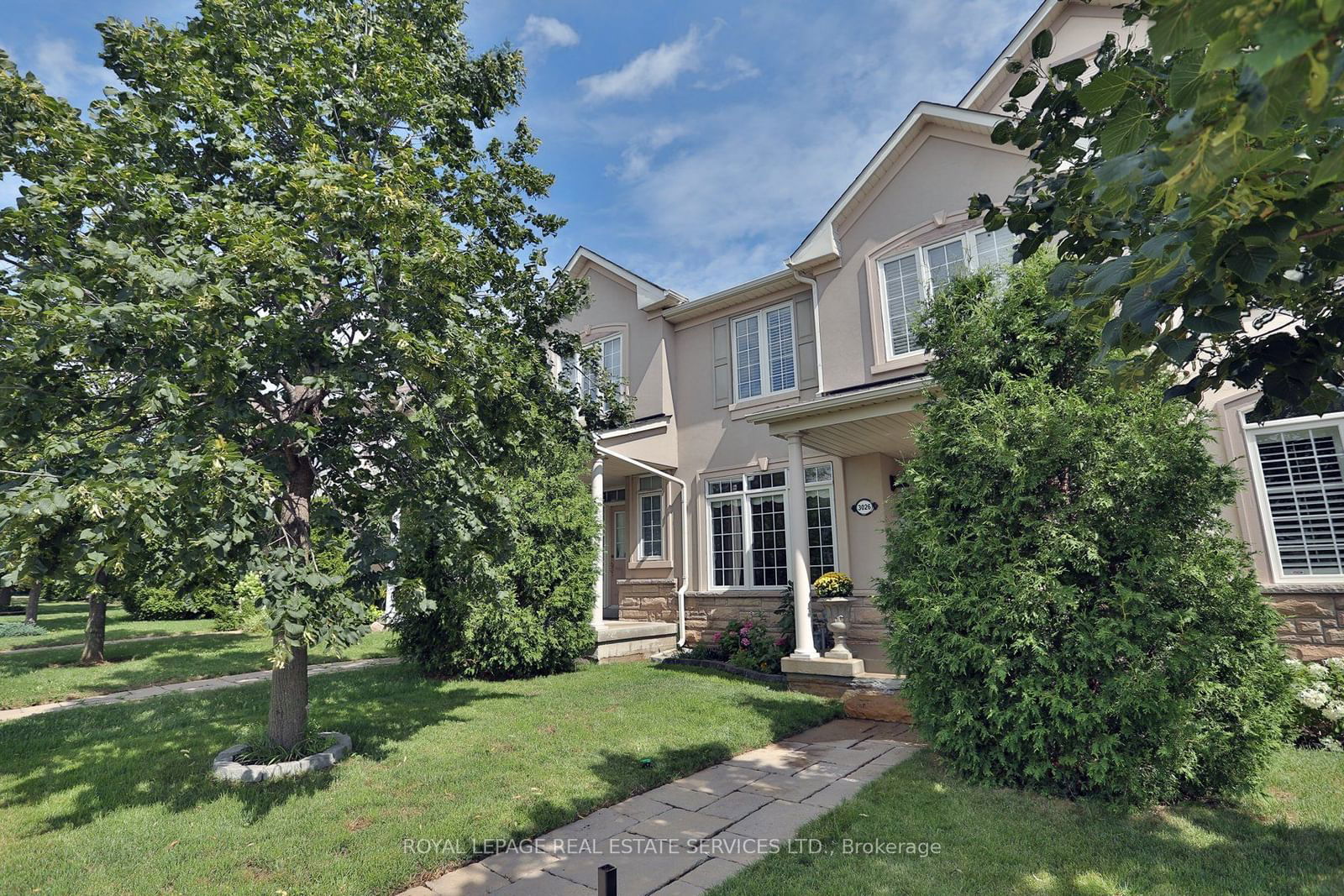 Townhouse for lease at 3026 Richview Boulevard, Oakville, 1000 - BC Bronte Creek, L6M 5C8 - MLS: W11970901