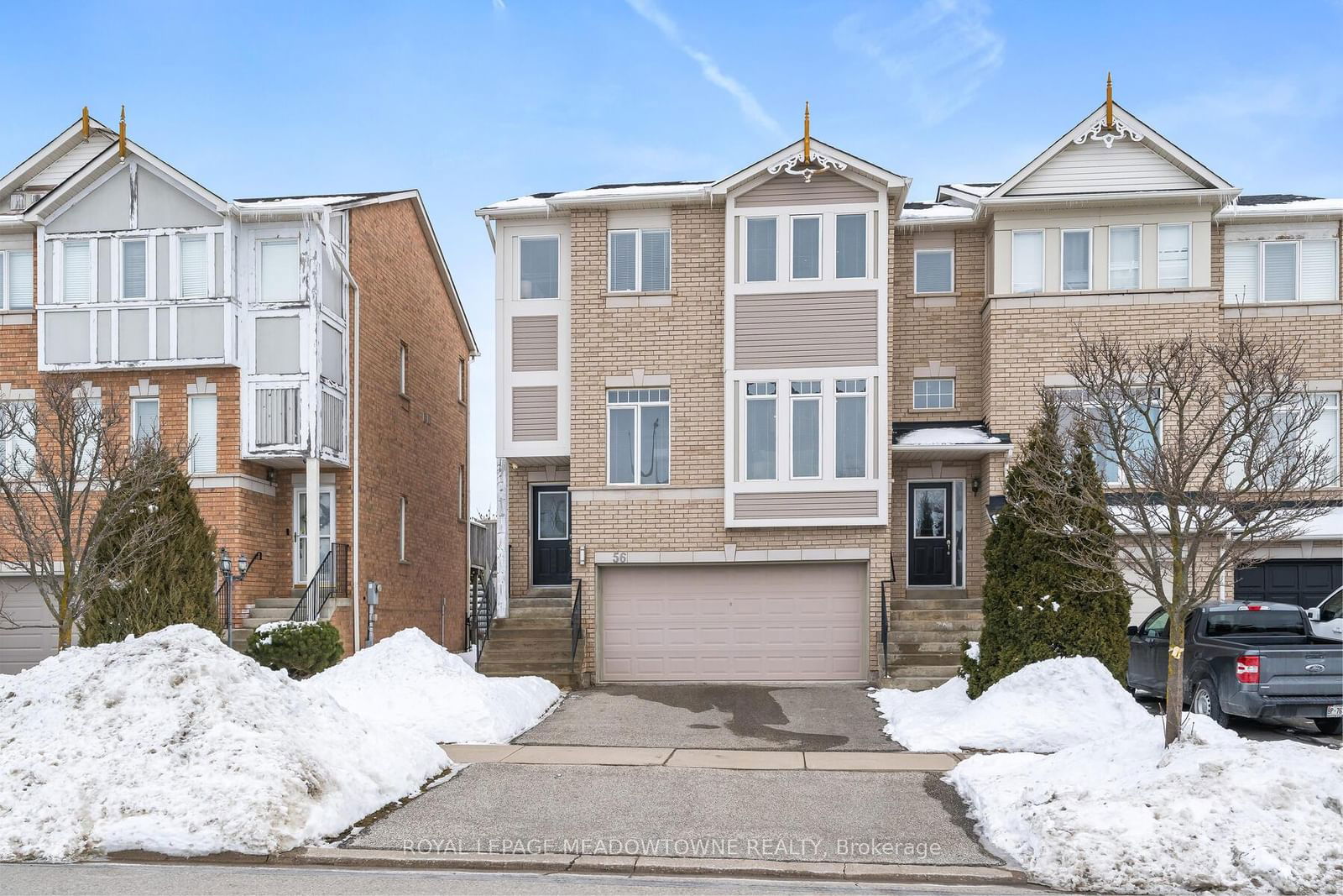 Townhouse sold at 56 Atwood Avenue, Halton Hills, Georgetown, L7G 6A1 - MLS: W11970926