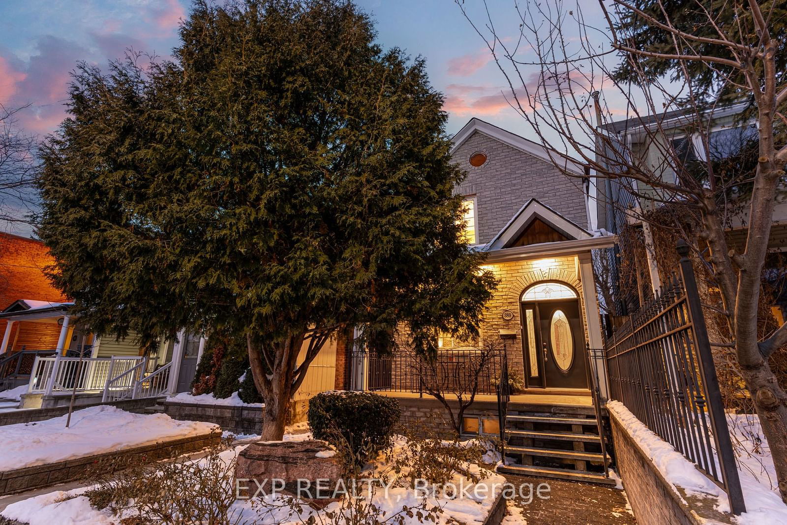 Detached House for sale at 389 Delaware Avenue, Toronto, Dovercourt-Wallace Emerson-Junction, M6H 2T7 - MLS: W11970996