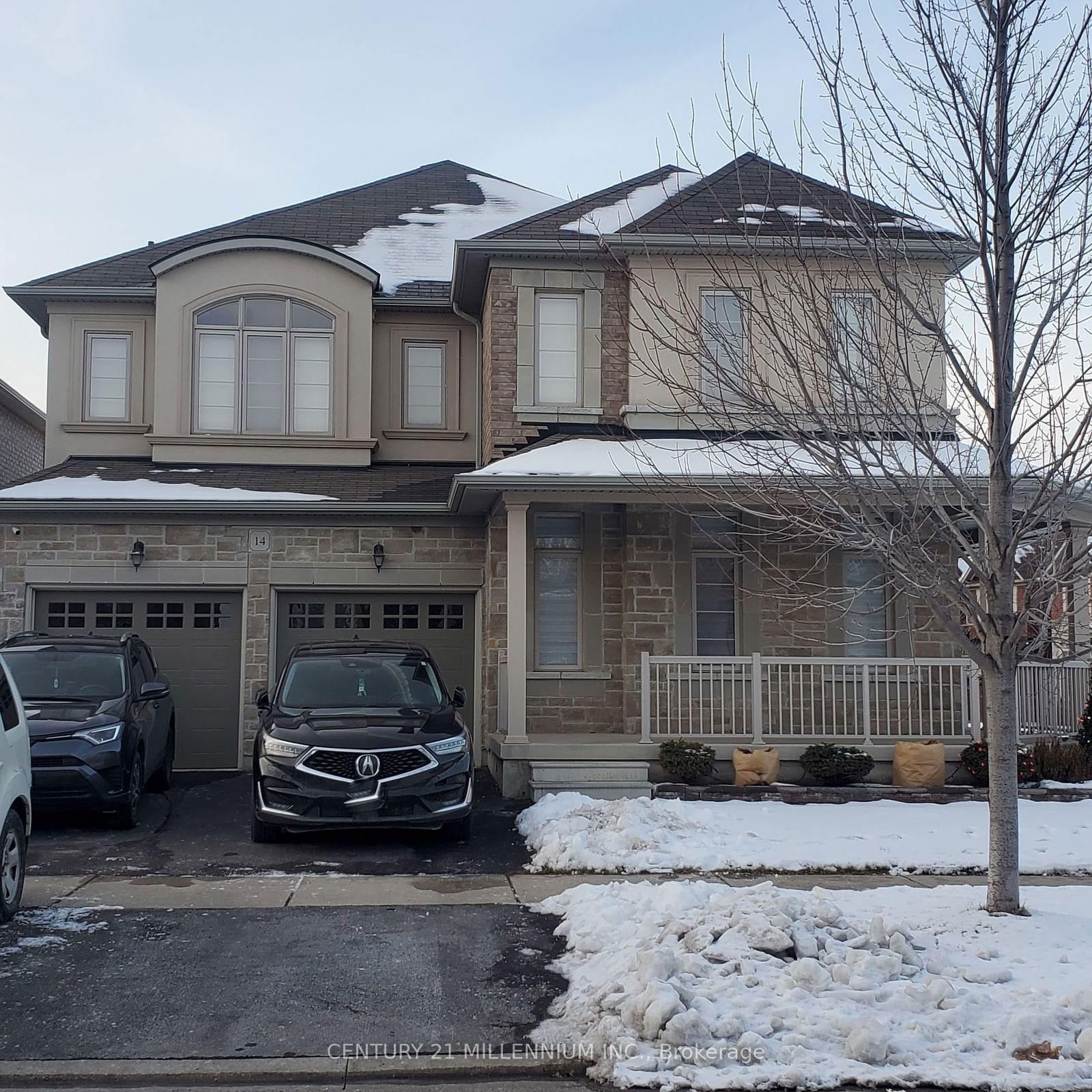 Detached House for lease at 14 Gosfield Drive, Brampton, Sandringham-Wellington, L6R 3S6 - MLS: W11971002