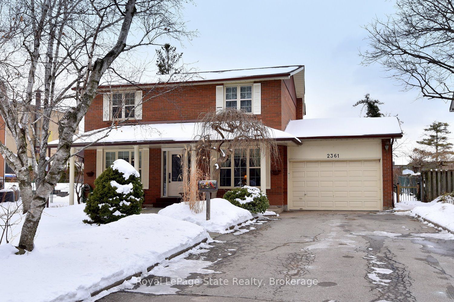 Detached House for sale at 2361 Poplar Crescent, Mississauga, Clarkson, L5J 4H2 - MLS: W11971072