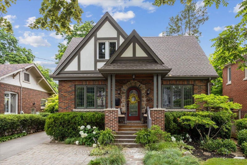 home for sale on 565 Locust Street