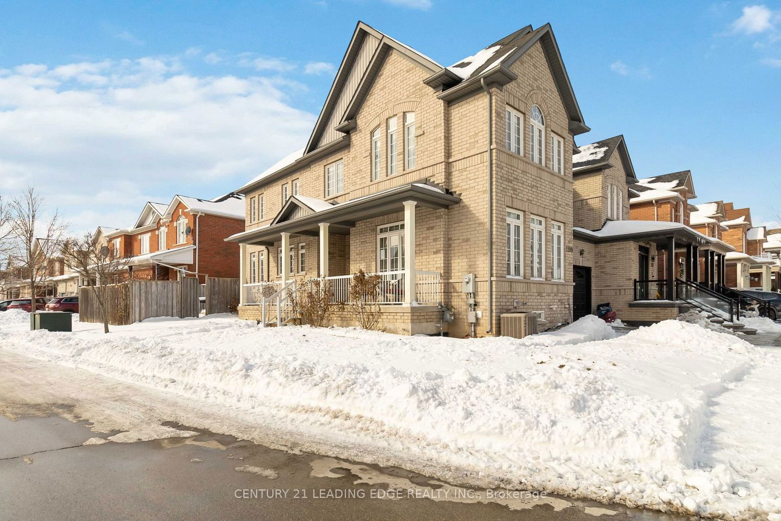 Semi-Detached House for sale at 1100 BONIN Crescent, Milton, 1027 - CL Clarke, L9T 6T3 - MLS: W11971252