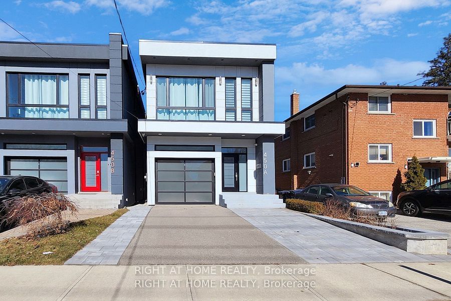 Detached House for sale at 450 A Valermo Drive, Toronto, Alderwood, M8W 2M4 - MLS: W11971389