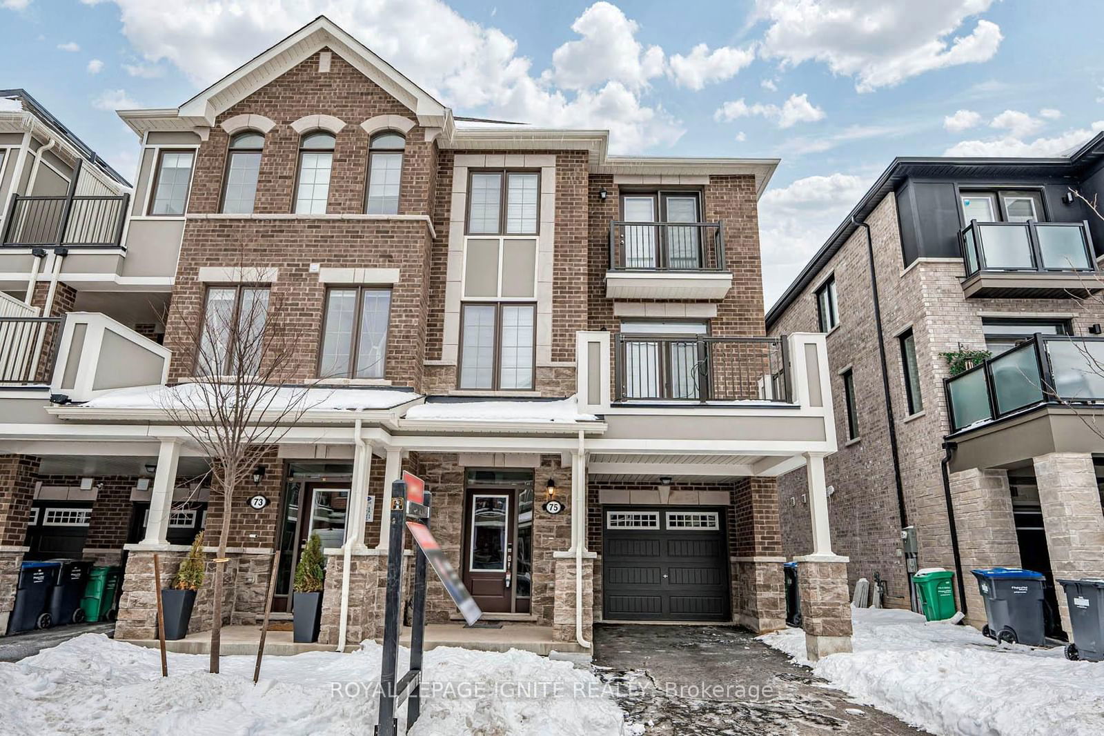 Townhouse sold at 75 Melmar Street, Brampton, Northwest Brampton, L7A 5K8 - MLS: W11971596