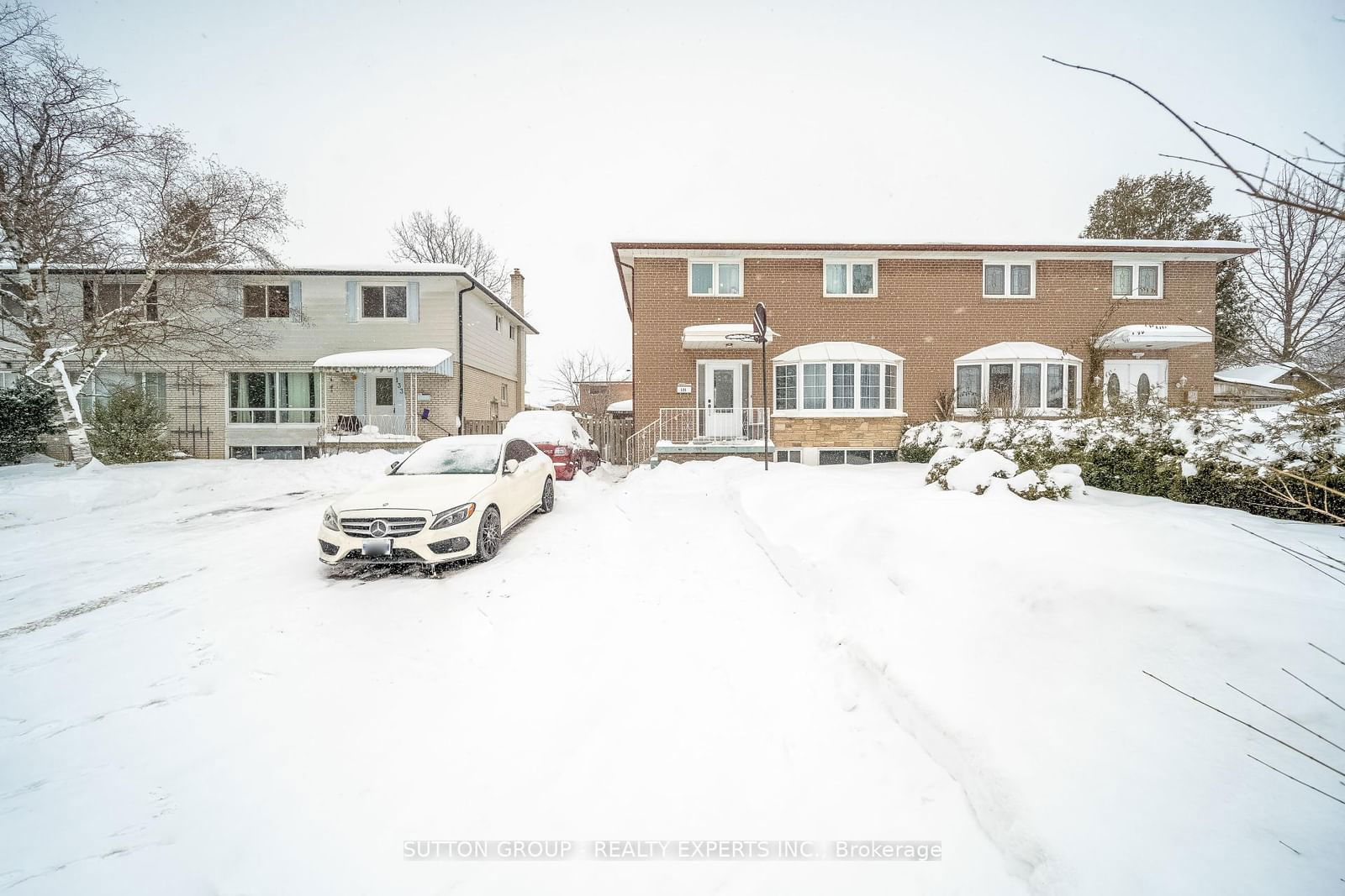 Semi-Detached House for sale at 131 Mcmurchy Avenue, Brampton, Brampton South, L6Y 1Z1 - MLS: W11971662