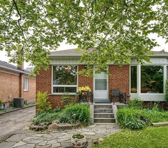 Detached House for lease at 22 Northampton Drive, Toronto, Islington-City Centre West, M9B 4S6 - MLS: W11971687