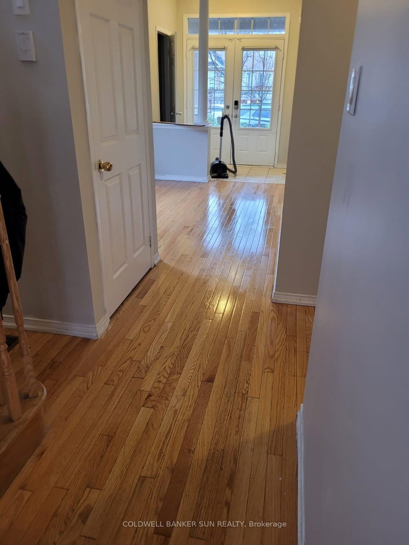 53 Pentonville Rd, Brampton, L6R 3R7 | Image 3