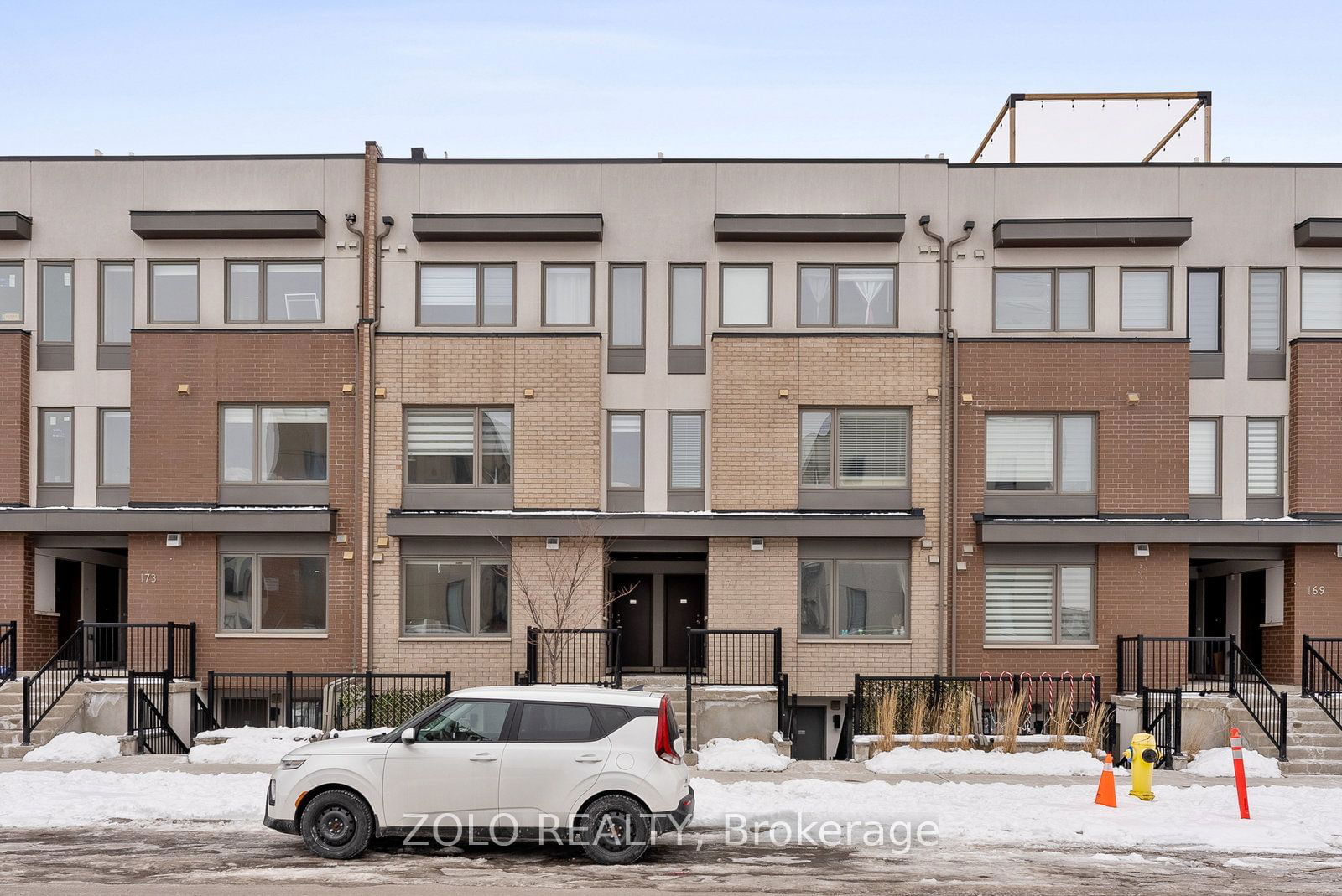 Townhouse for sale at 4-171 William Duncan Road, Toronto, Downsview-Roding-CFB, M9N 2G9 - MLS: W11971726