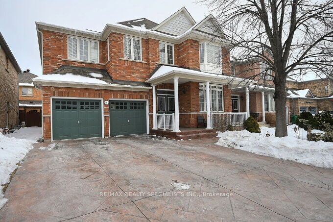 Detached House for sale at 5 SUMMERSHADE Street, Brampton, Bram East, L6P 2B9 - MLS: W11971734