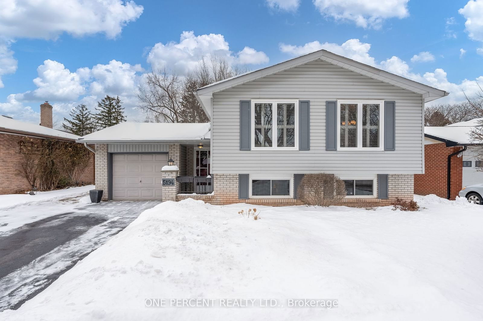 Detached House for sale at 5194 Broughton Crescent, Burlington, Appleby, L7L 3B9 - MLS: W11971870