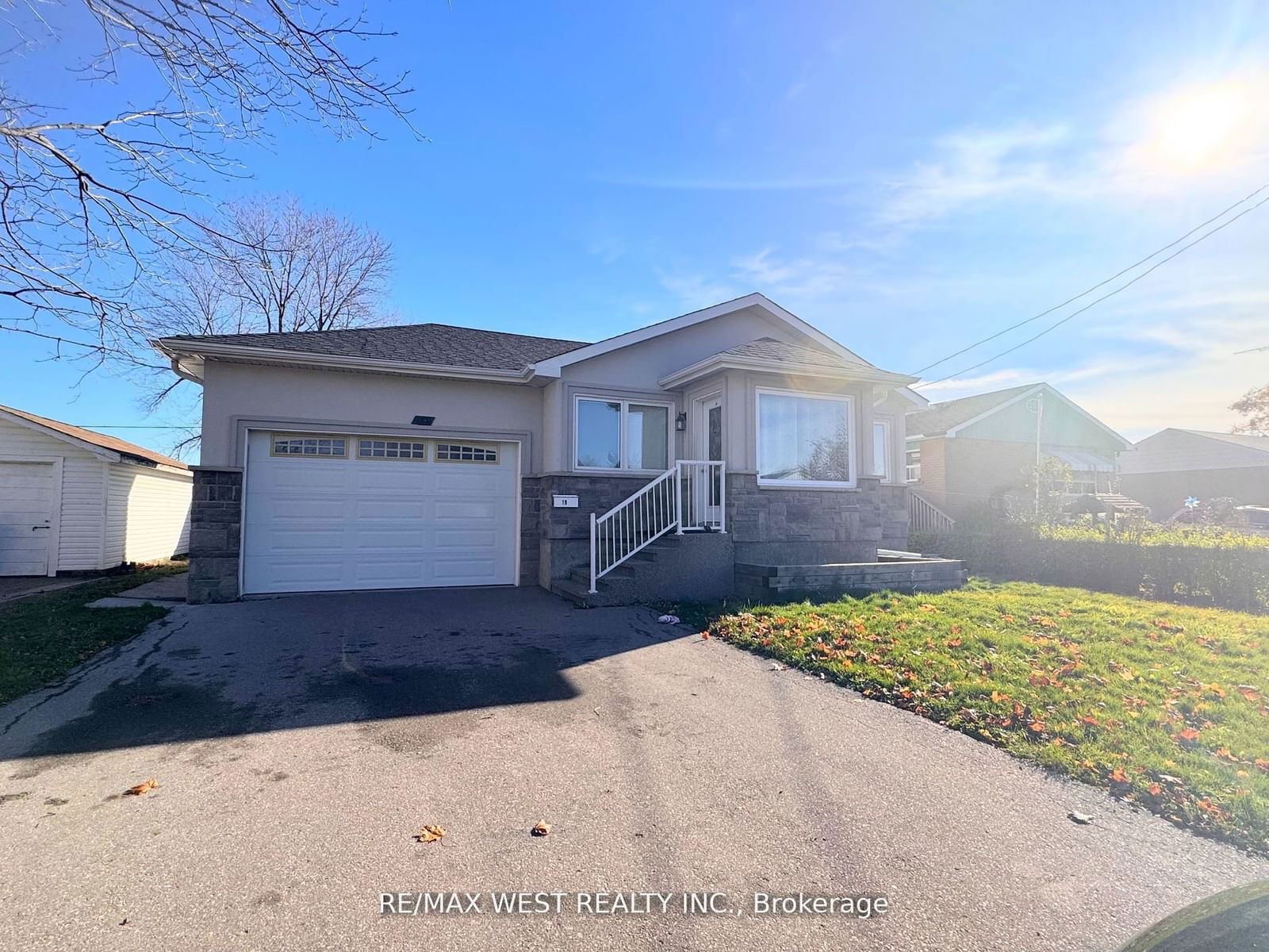 Detached House for lease at Upper-19 Golding Avenue, Brampton, Brampton East, L6W 1M5 - MLS: W11971947