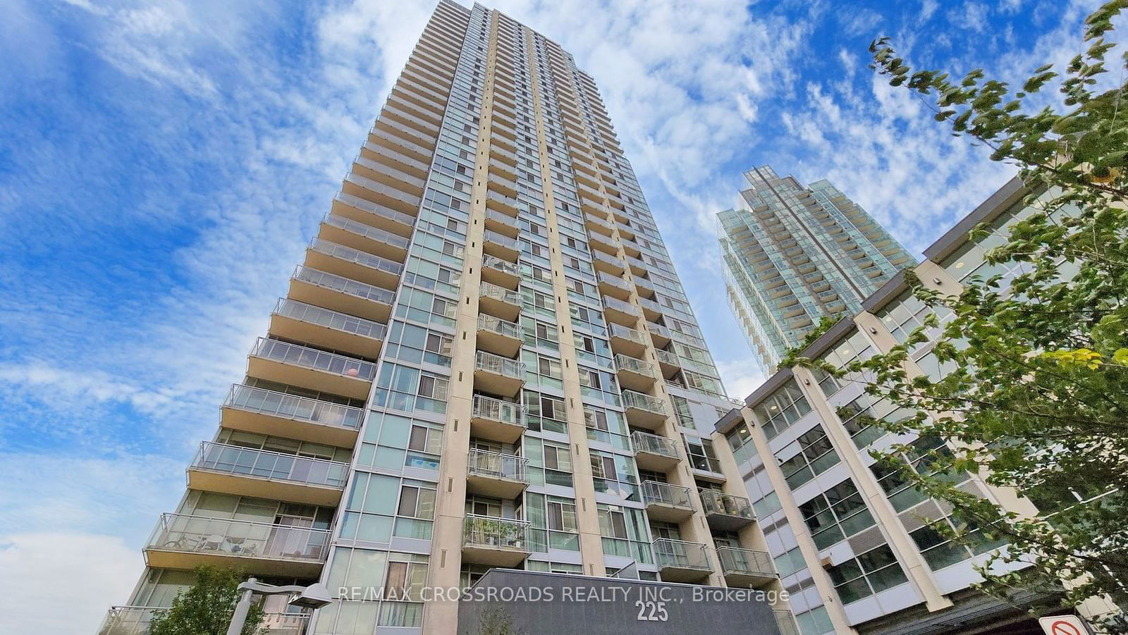 Condo sold at 608-225 Webb Drive, Mississauga, City Centre, L5B 4P2 - MLS: W11972333