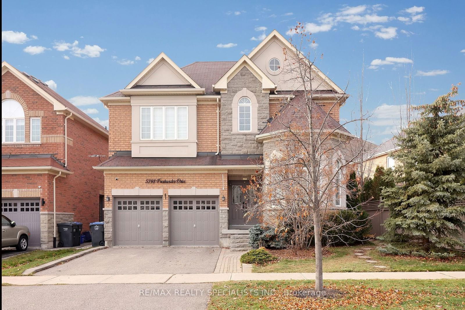 Detached House for lease at BSMNT-5398 FRESHWATER Drive, Mississauga, Churchill Meadows, L5M 0K1 - MLS: W11972365