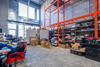 Unit 33 — 1156 KING Road — photo 5