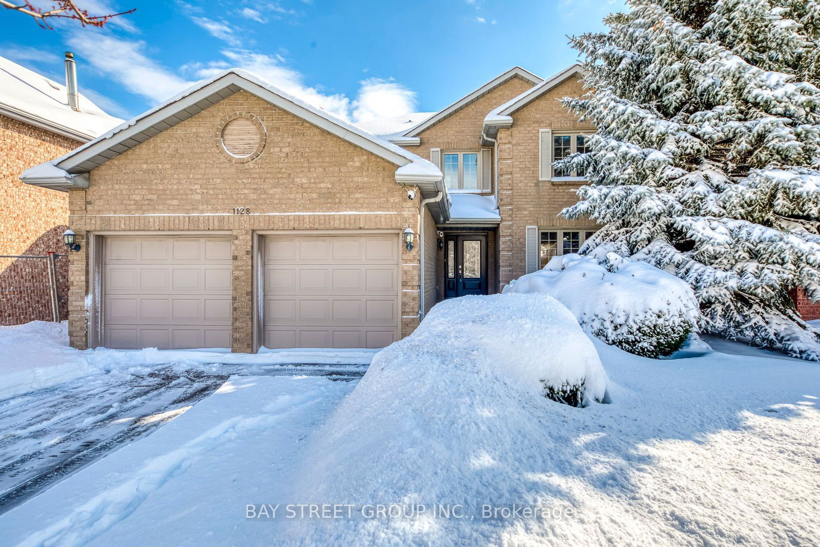 Detached House for sale at 1128 Lansdown Drive, Oakville, Clearview, L6J 7N7 - MLS: W11972558