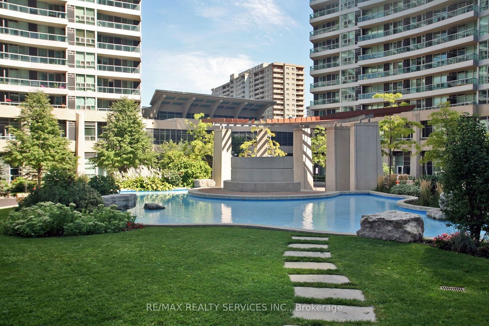 Condo for sale at 1608-33 Elm Drive, Mississauga, City Centre, L5B 4M2 - MLS: W11972765