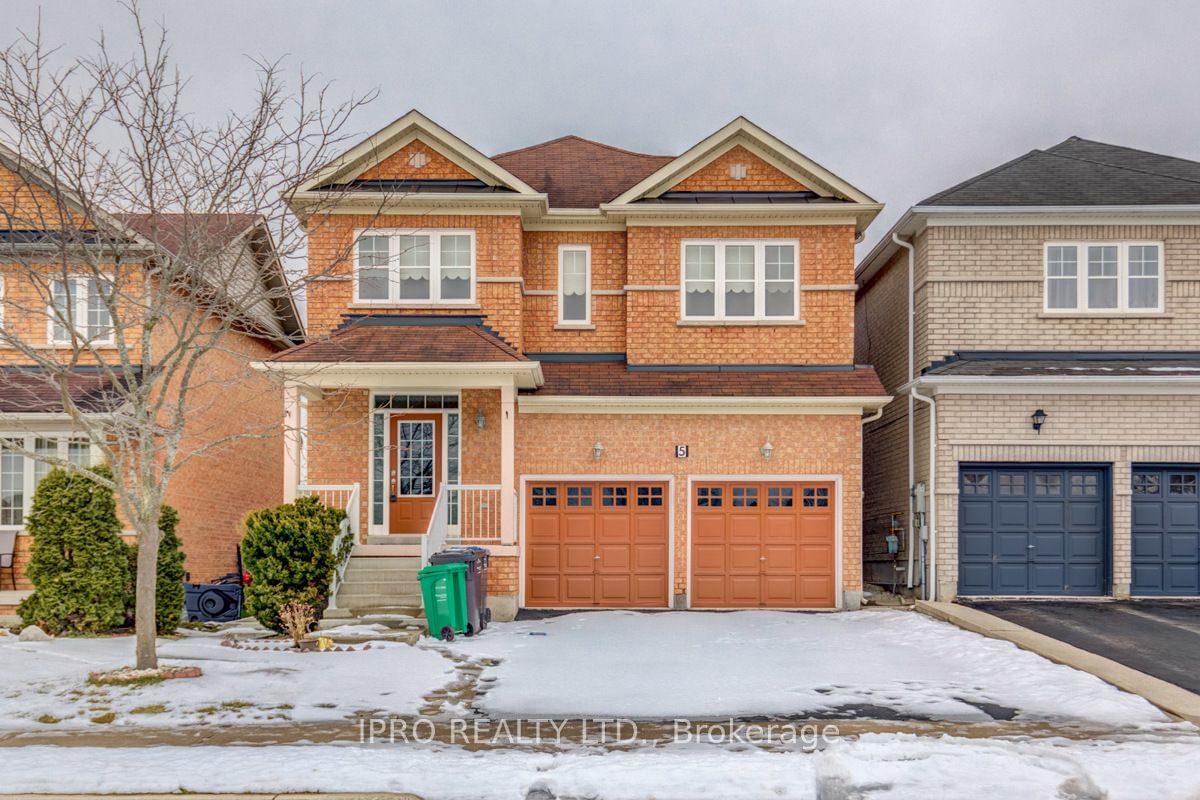 Detached House for lease at 5 Gloria Road, Brampton, Bram West, L6Y 5N4 - MLS: W11972850