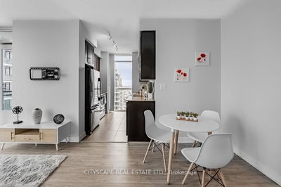Unit 3104 — 4070 Confederation Pkwy, Mississauga - East Credit image-0-4
