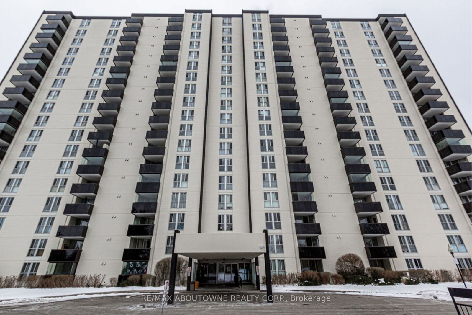 Condo for sale at 408-420 Mill Road, Toronto, Eringate-Centennial-West Deane, M9C 1Z1 - MLS: W11973081