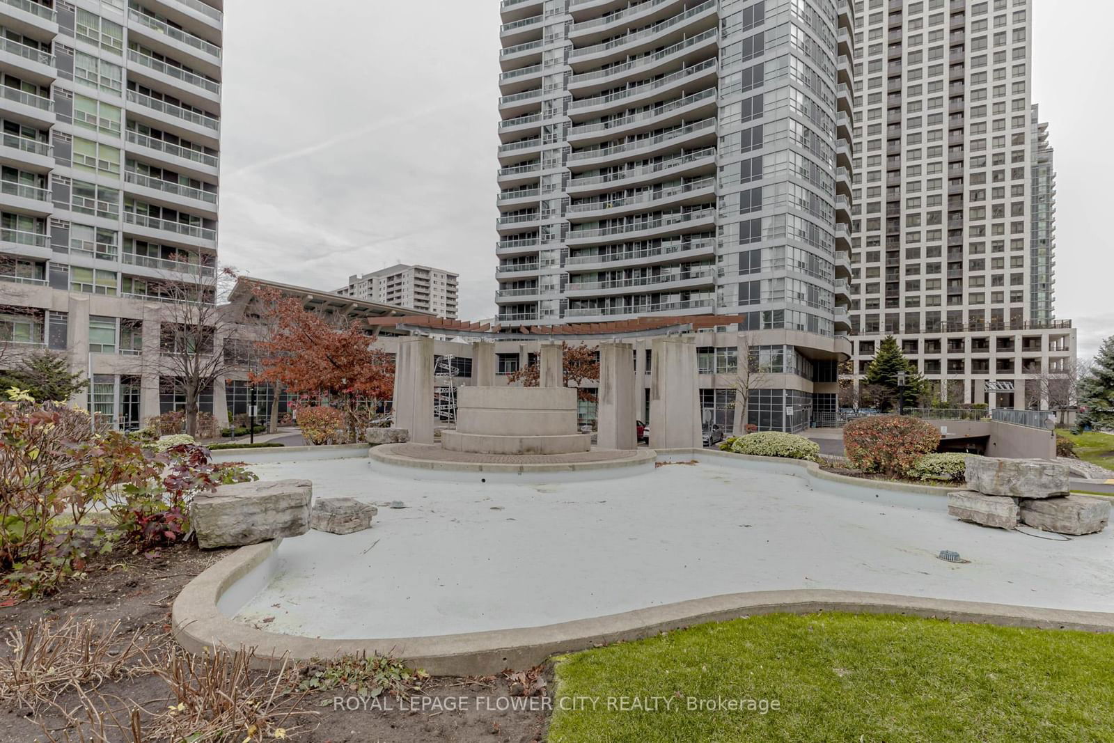 Condo for sale at 1607-1 Elm Drive, Mississauga, City Centre, L5B 4M1 - MLS: W11973164