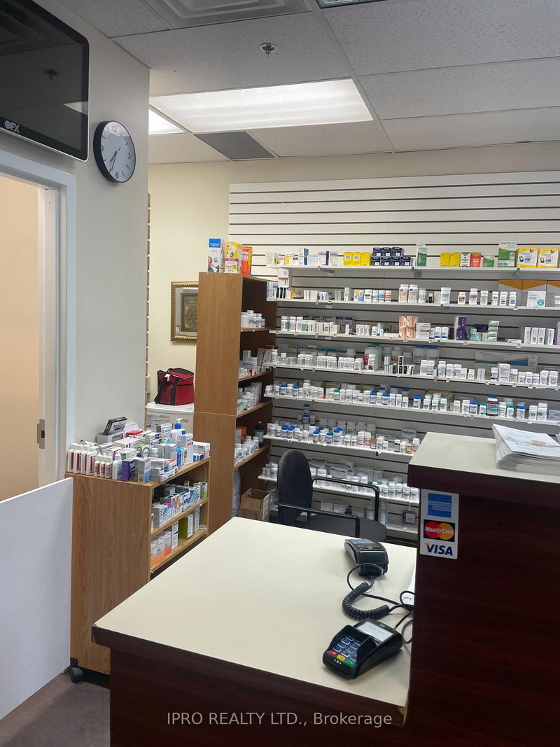 165 Dundas St W, Mississauga, L5B 2N6 | Image 3