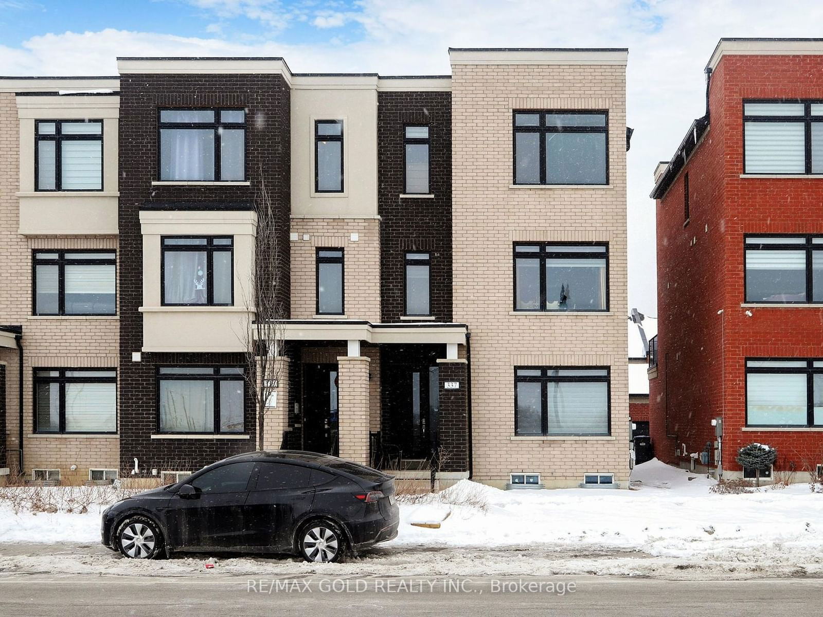 Townhouse for sale at 337 Veterans Drive, Brampton, Northwest Brampton, L7A 4W2 - MLS: W11973439