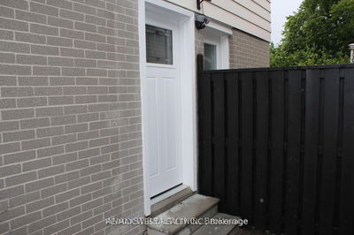 139 Mellow Cres, Caledon - Bolton East image-0-2