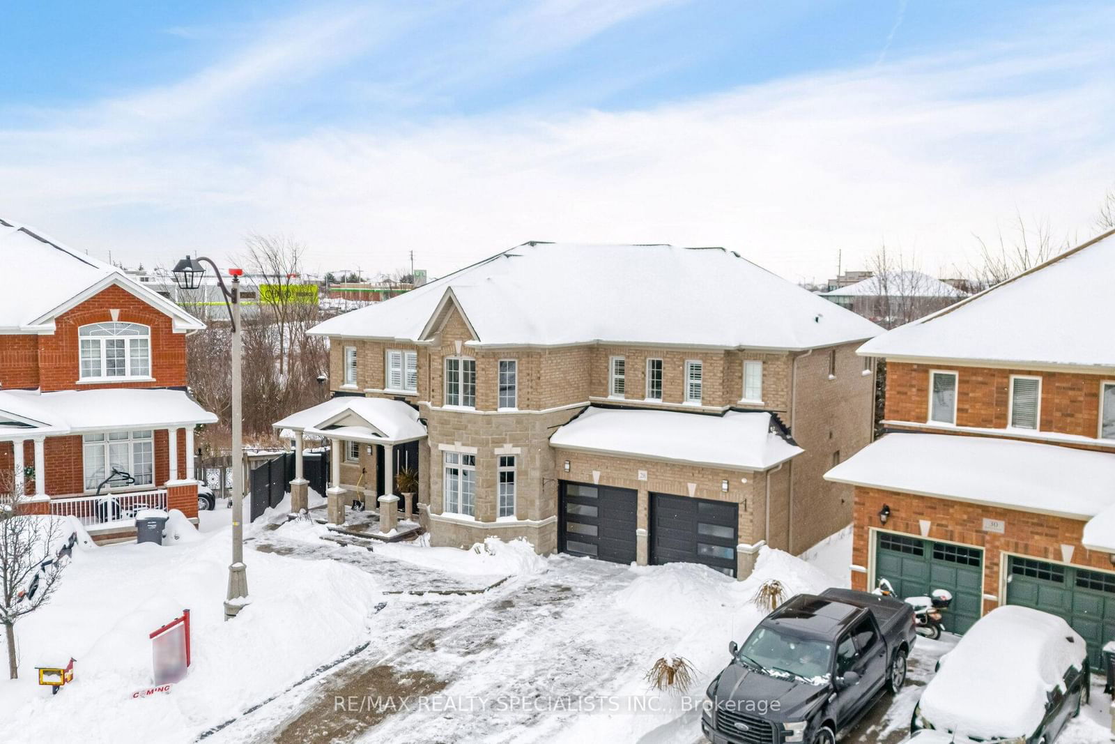 Detached House for sale at 28 Kippen Court, Brampton, Sandringham-Wellington, L6R 0P7 - MLS: W11973751