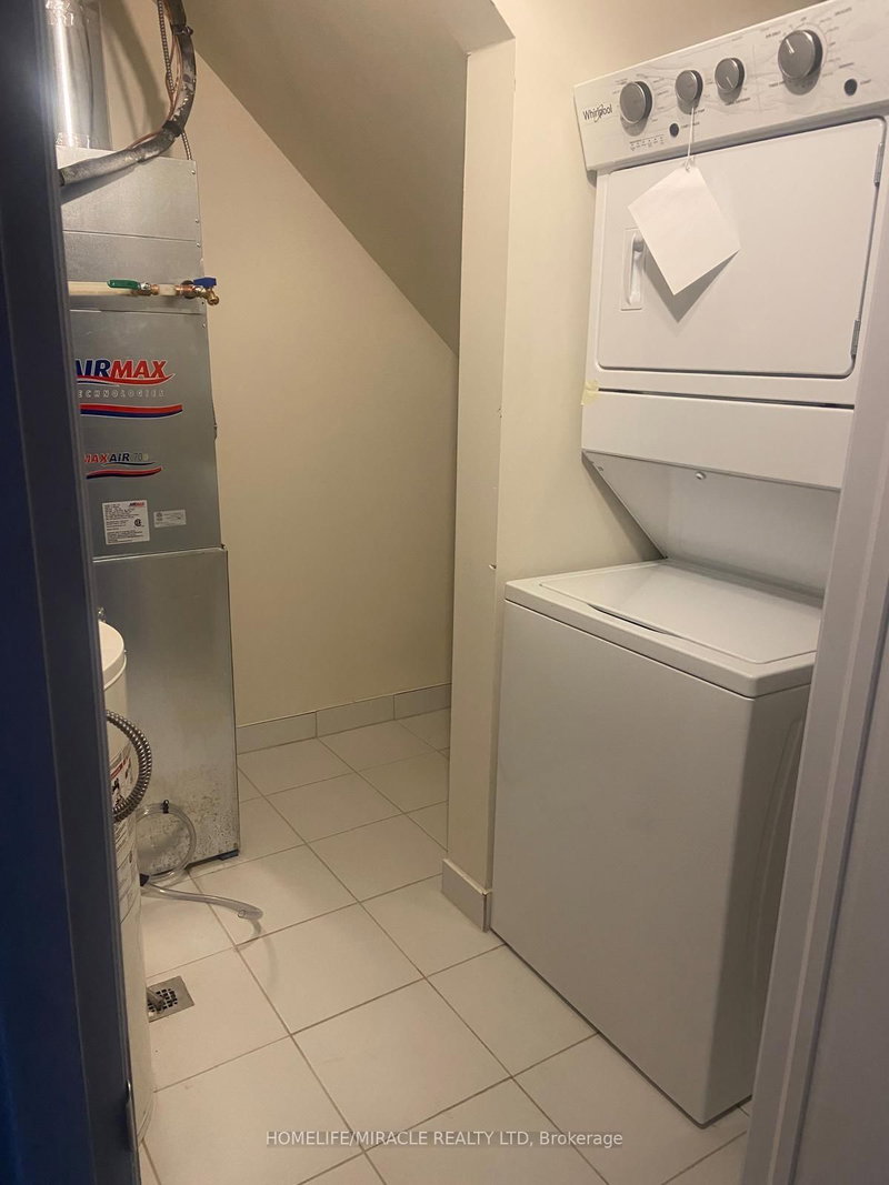 101 - 1577 Rose Way, Milton, L9E 1N4 | Image 3