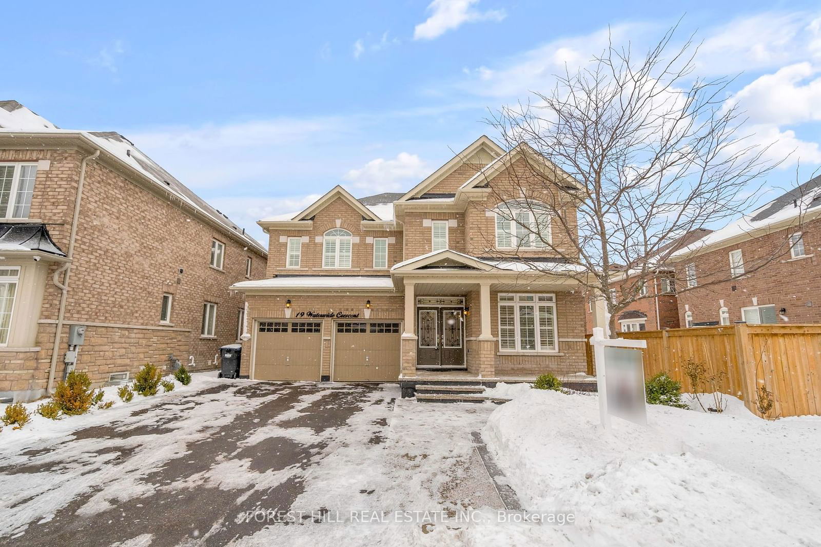 Detached House for sale at 19 Waterwide Crescent, Brampton, Credit Valley, L6X 5K9 - MLS: W11973942