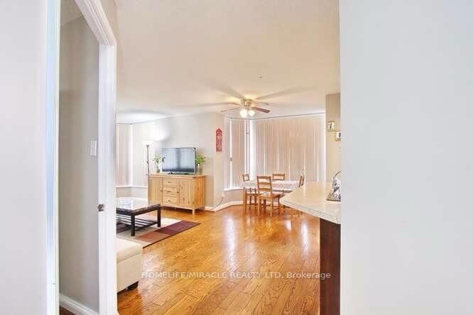 Listing Image 3