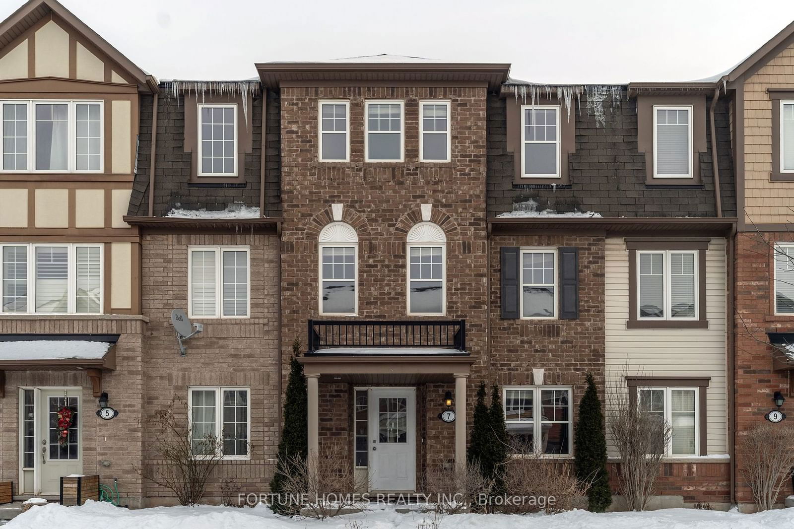 Townhouse for lease at 7 AFFLECK Road, Brampton, Northwest Brampton, L7A 3Y8 - MLS: W11974149