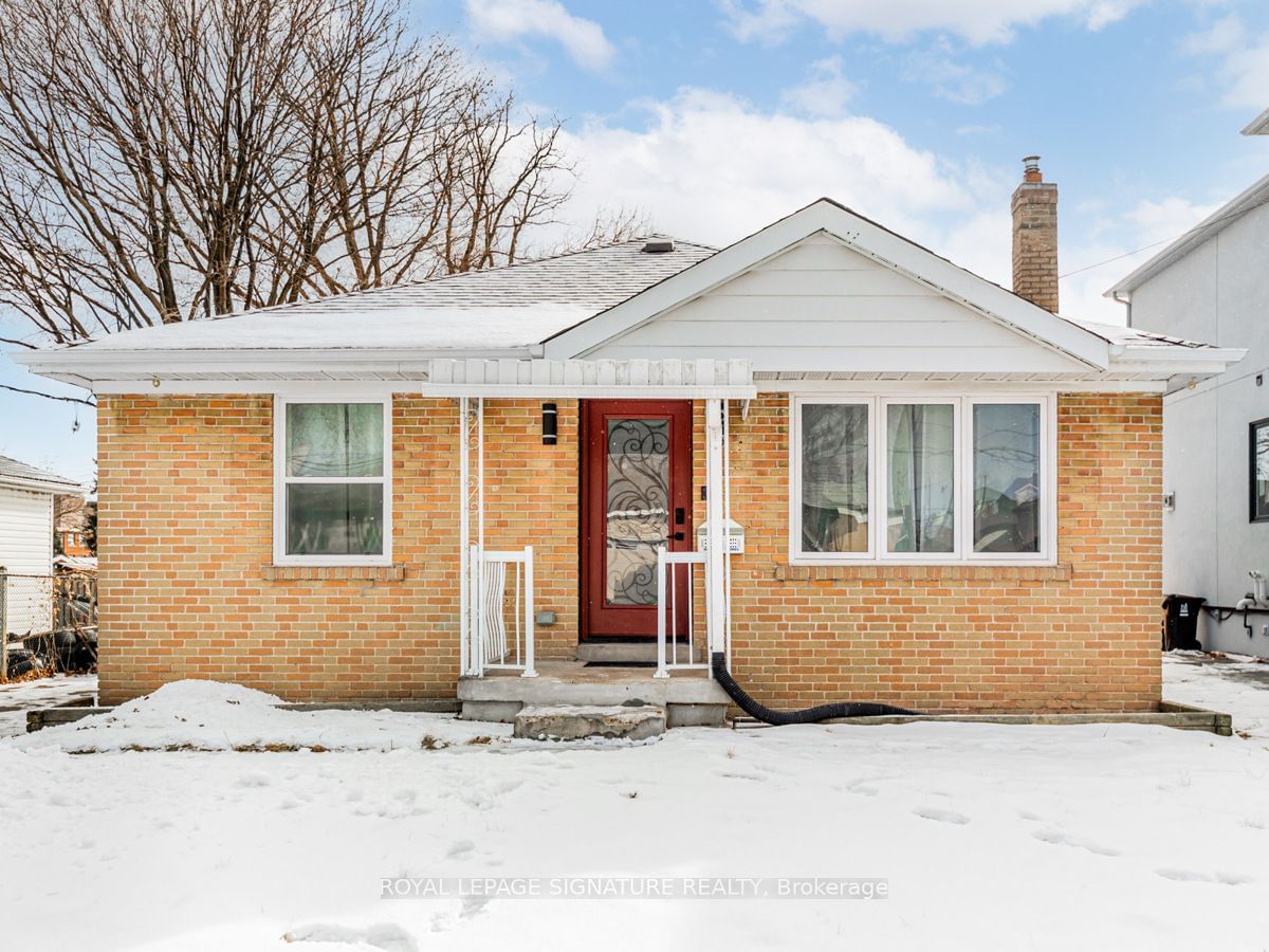 Detached House sold at 7 June Avenue, Toronto, Downsview-Roding-CFB, M3L 1B7 - MLS: W11974406