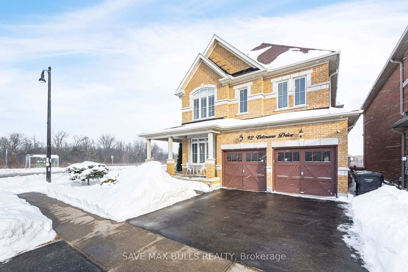 Detached House for sale at 92 Veterans Drive, Brampton, Northwest Brampton, L7A 3Z7 - MLS: W11974430