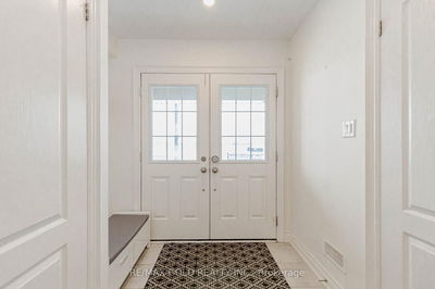 8644 Financial Dr, Brampton - Bram West image-0-3