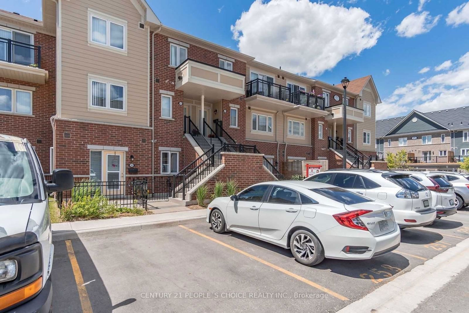 Townhouse for sale at 329-250 Sunny Meadow Boulevard, Brampton, Sandringham-Wellington, L7A 0A1 - MLS: W11974628