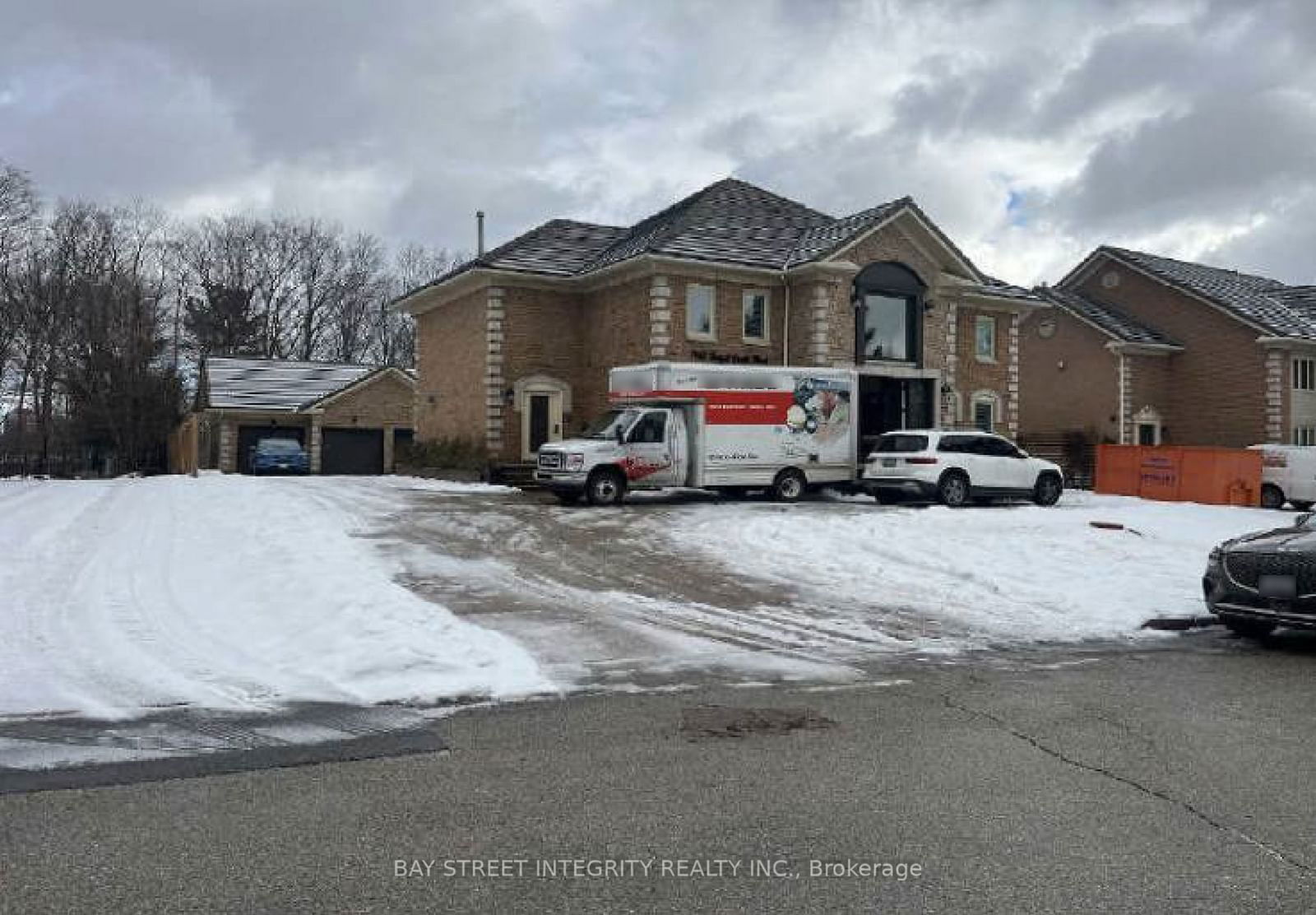 Detached House sold at 1943 Royal Credit Boulevard, Mississauga, Central Erin Mills, L5M 4Y1 - MLS: W11974809