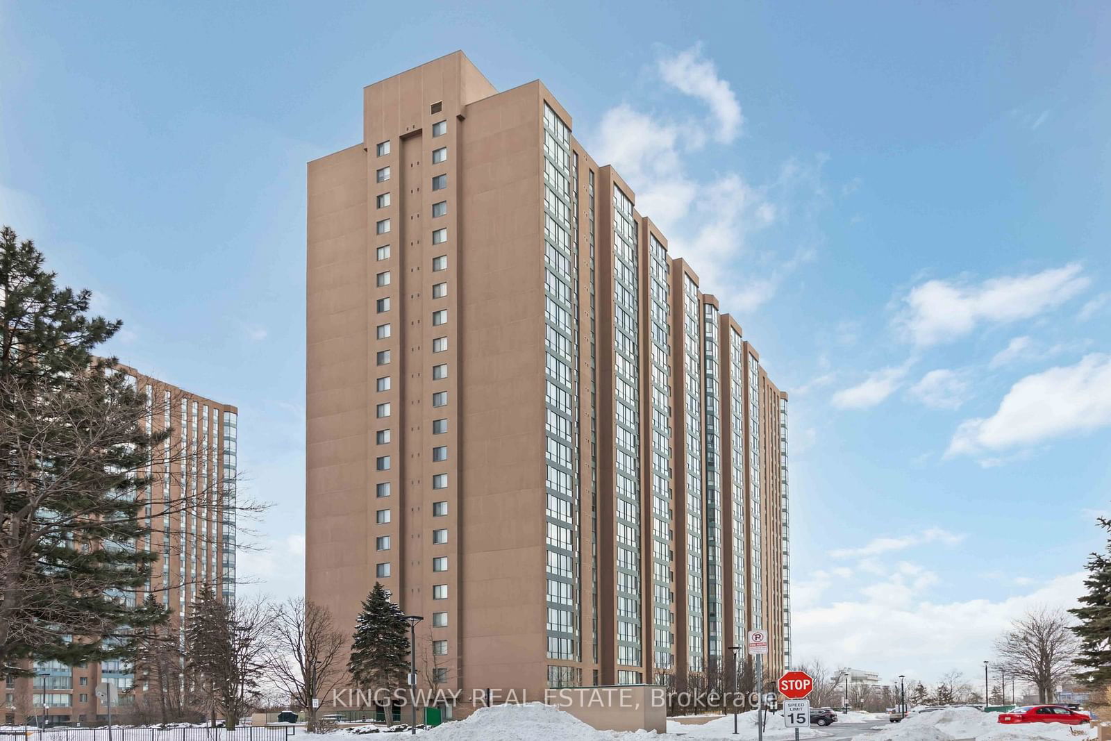 Condo for sale at 2207-145 Hillcrest Avenue, Mississauga, Cooksville, L5B 3Z1 - MLS: W11974810