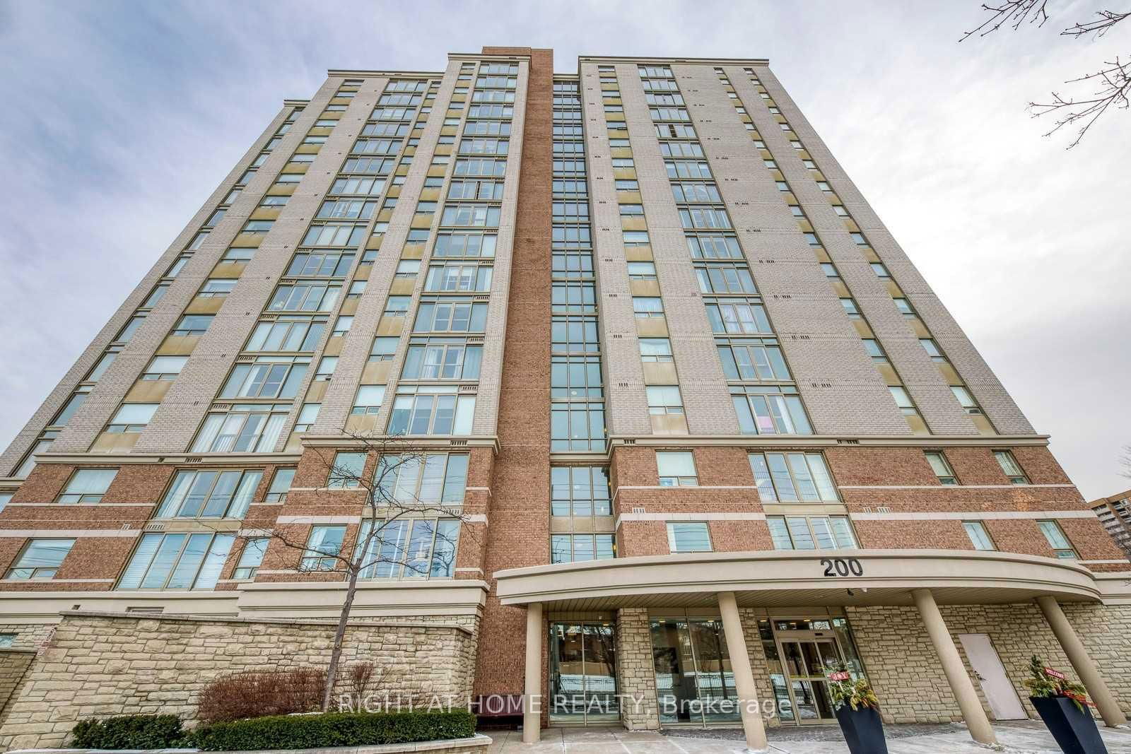 Condo leased at 505-200 Burnhamthorpe Road, Mississauga, Mississauga Valleys, L5A 4L4 - MLS: W11975093