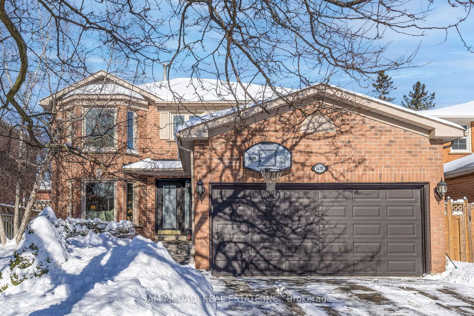 Detached House for sale at 1438 Winterbourne Drive, Oakville, Clearview, L6J 7B5 - MLS: W11975142